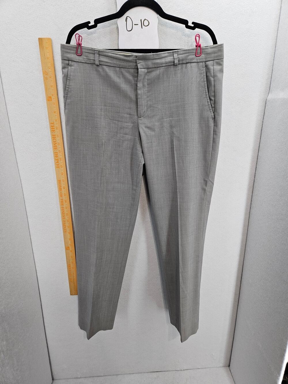Banana Republic boy's dress pant, size 12 45/109cm